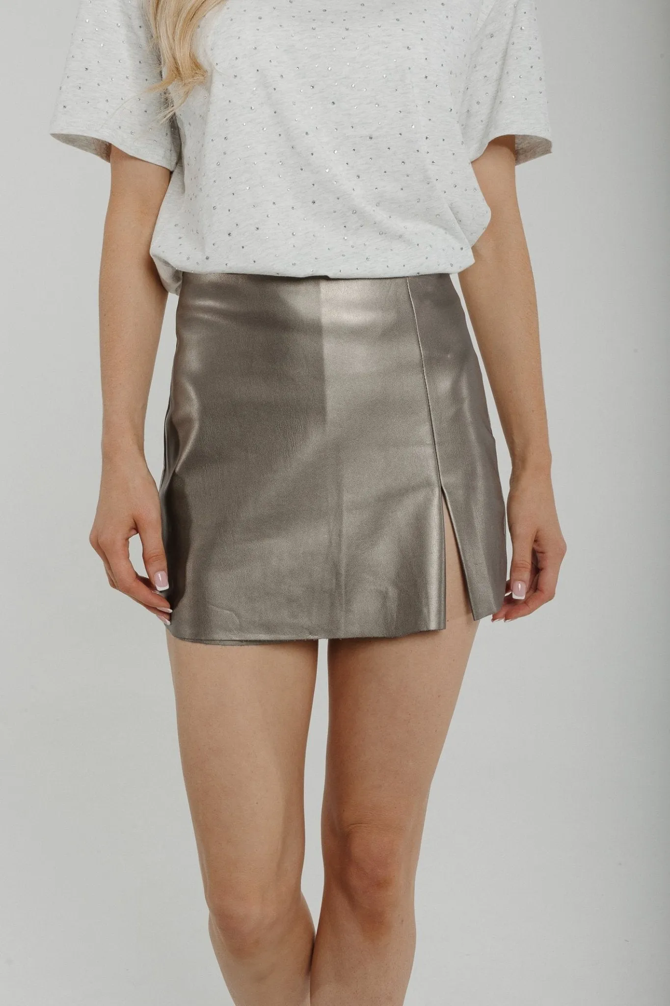 Cindy Faux Leather Skort In Pewter