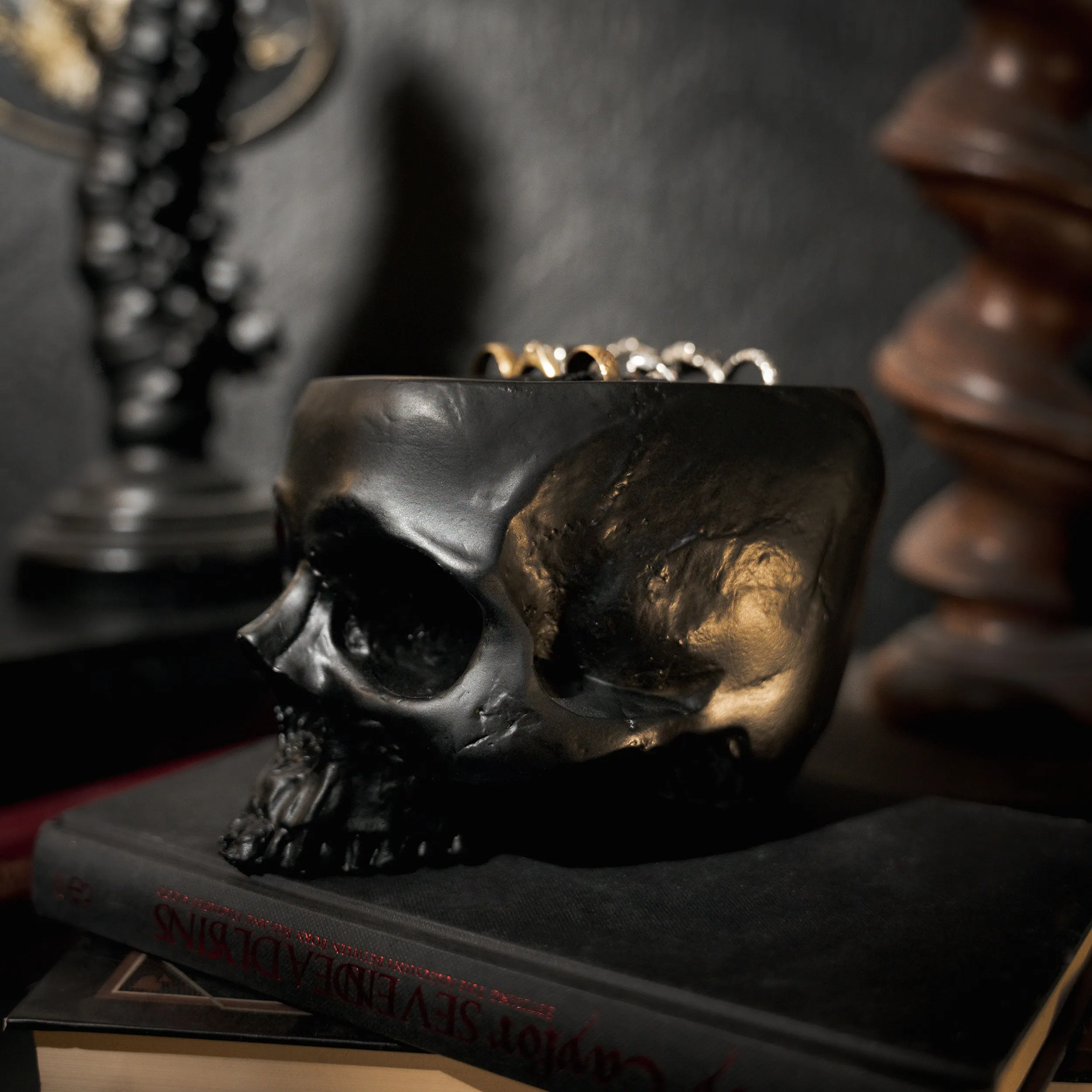 Skull Ring Holder Ornament - Black Edition